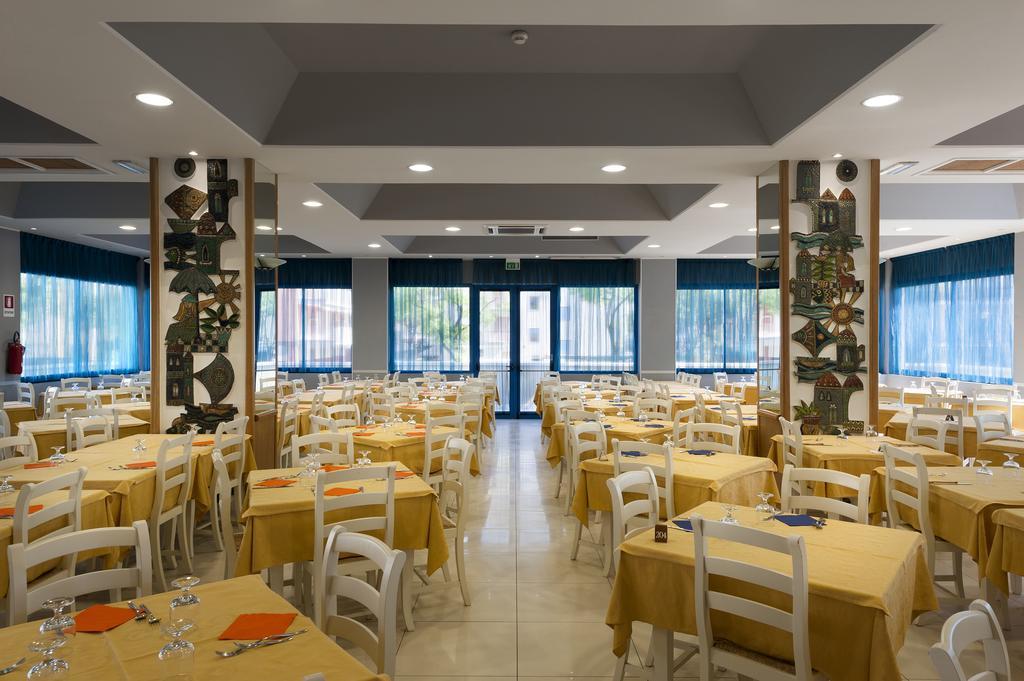 Hotel Miami Lido di Jesolo Esterno foto