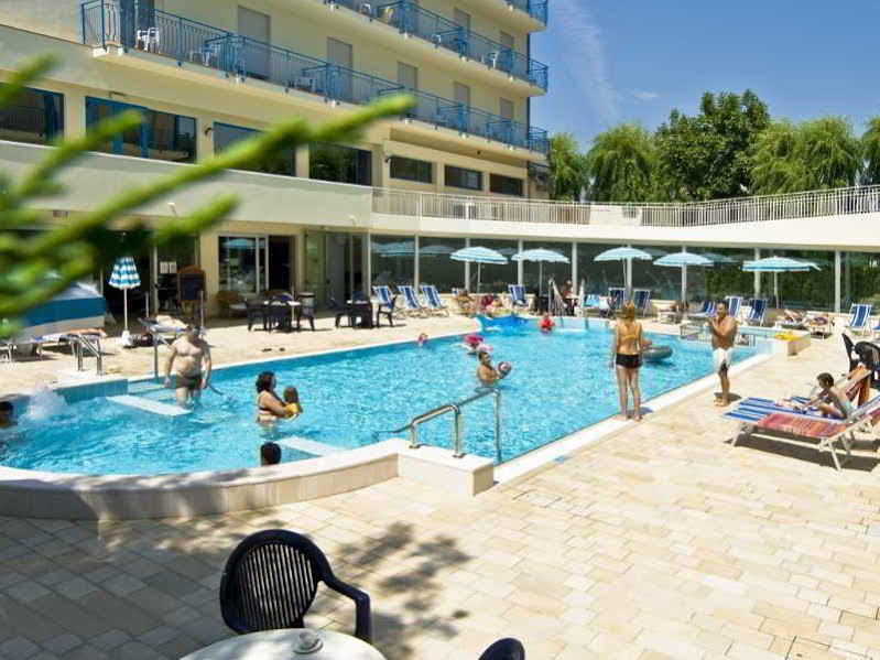 Hotel Miami Lido di Jesolo Esterno foto